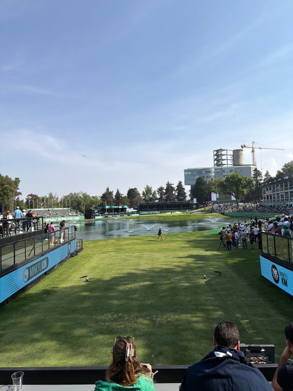 LIV Golf tournament draws crowds to Naucalpan course