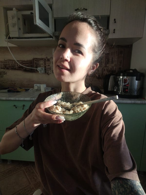 Morning domestic life documented in Noviy, Russia apartment complex