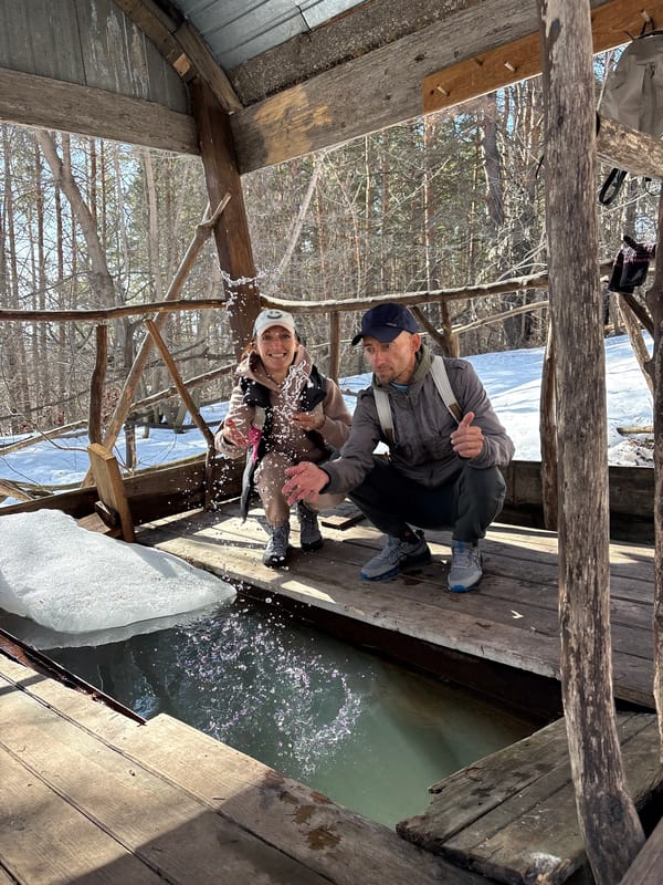 Winter recreation activities documented along frozen Volga River, Ulyanovsk