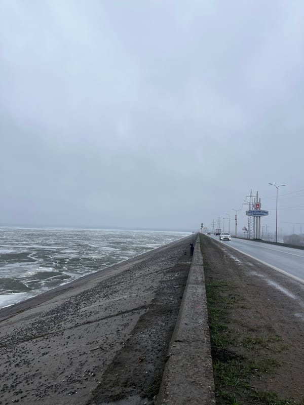 Overcast morning scenes documented along Russian roadways near Chaikovsky