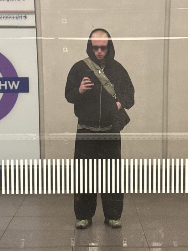 Person in black outfit spotted at London transit location