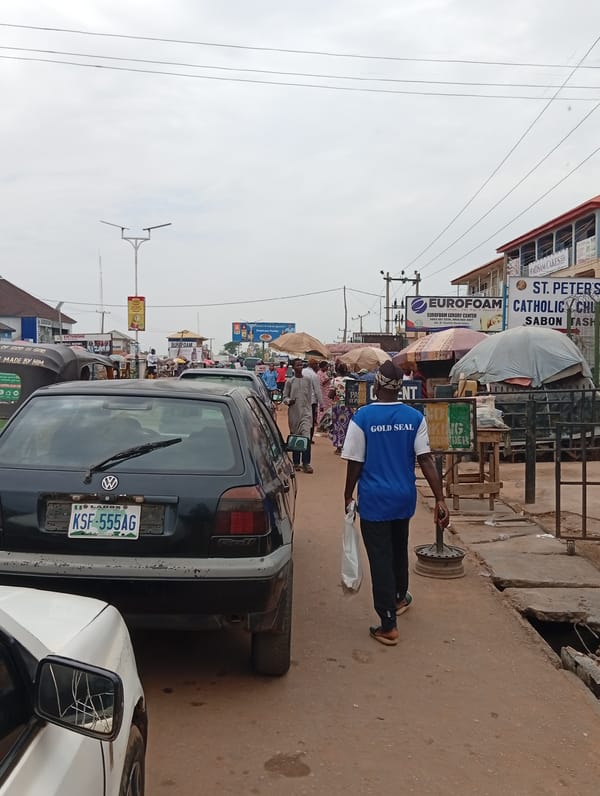 Morning street life documented in Sabon Tasha Nigeria