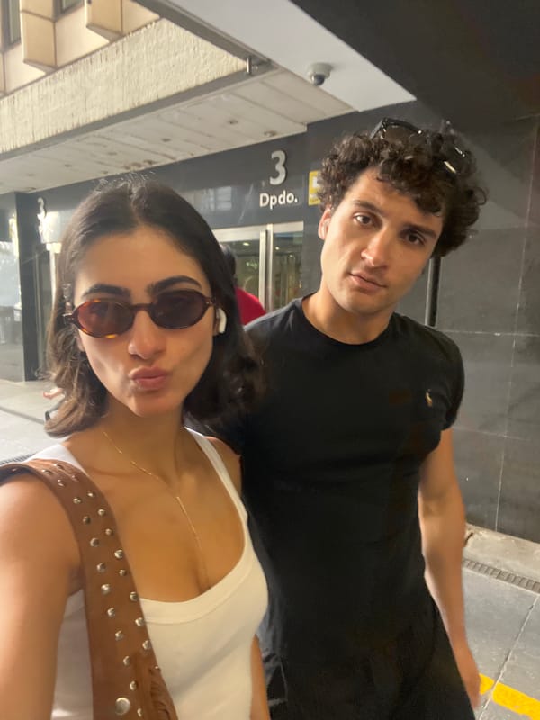 Two people spotted together at Madrid transit station
