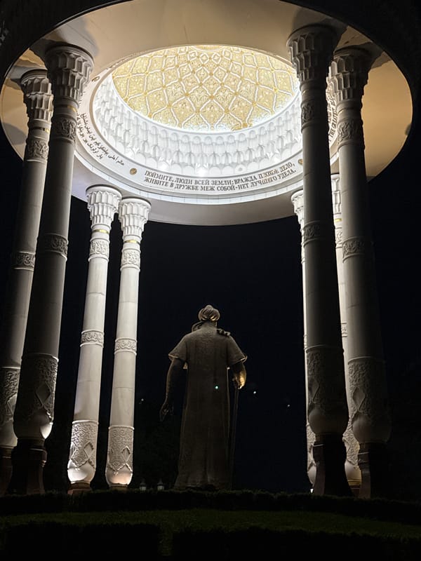 Independence Monument photographed at night in Tashkent