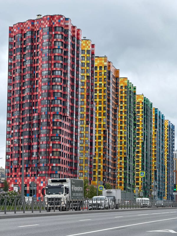 Construction activity documented in Saint Petersburg residential area