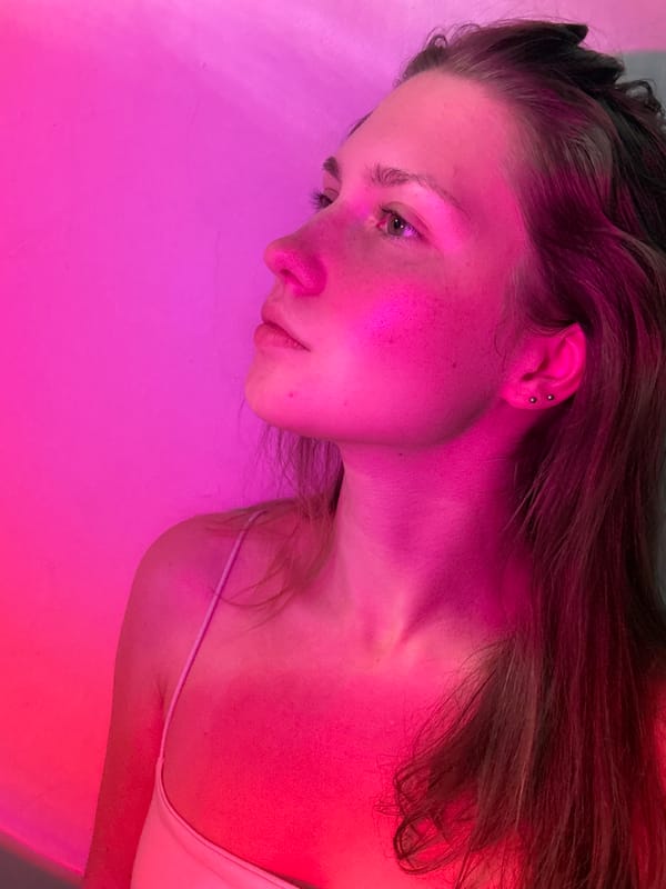 Moody botanical portrait shoot in Saint Petersburg