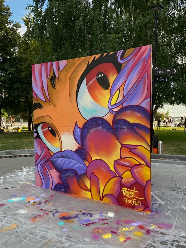 Novosibirsk parks fill up with festivals, murals, and outdoor screenings