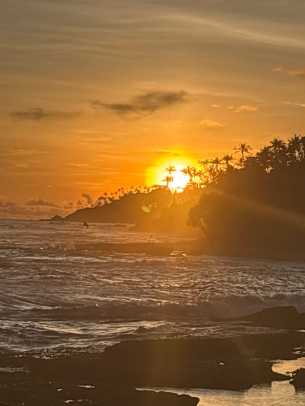 Golden sunset captured over Thalaramba coast, Sri Lanka