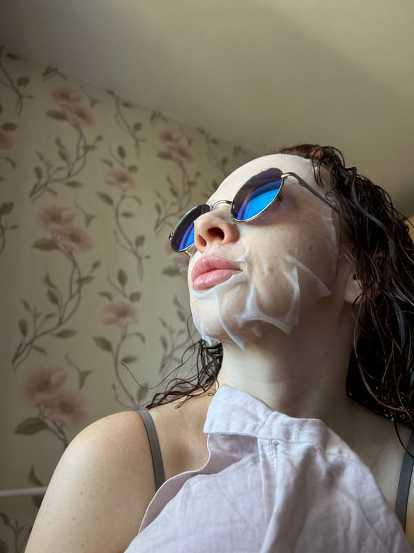 Person spotted in facial mask and sunglasses in Chaikovsky