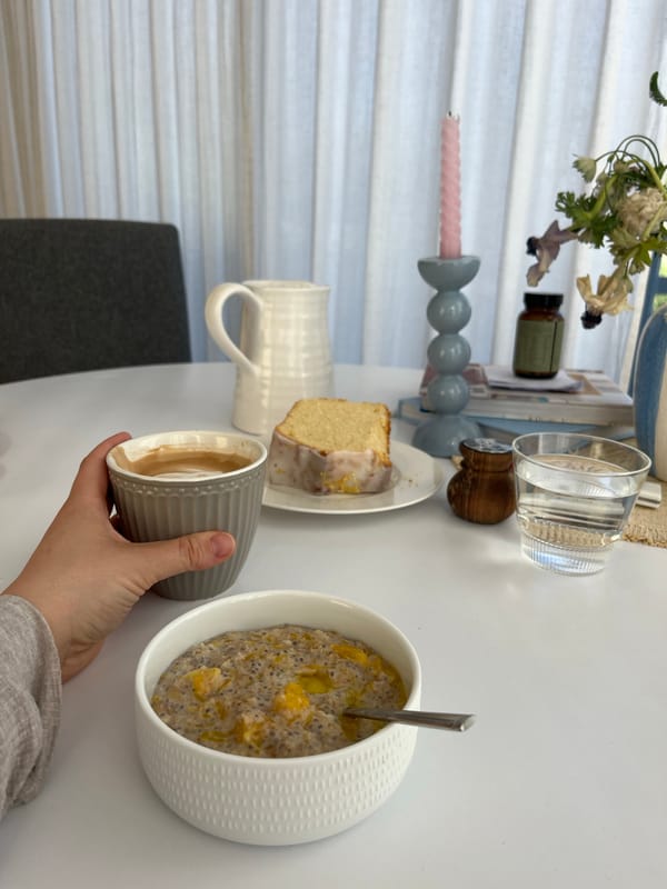 Morning meal setup documented in Gangloff, Germany