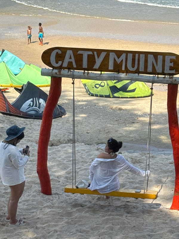 Busy kite session at Mui Ne beach, Vietnam