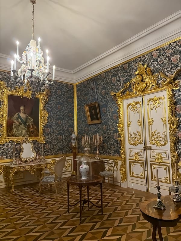 Tourist documents Peterhof Palace visit in Saint Petersburg