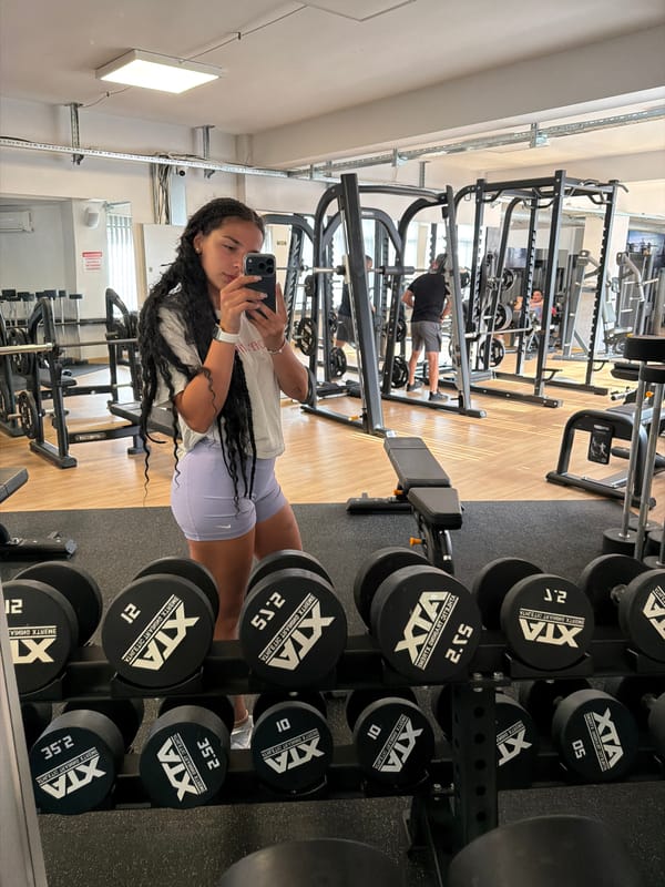 Gym selfie session across multiple spots in Gabrovo