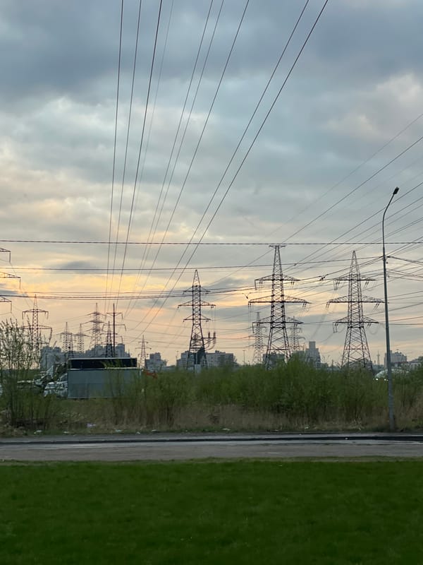 Power lines documented in Russian urban area