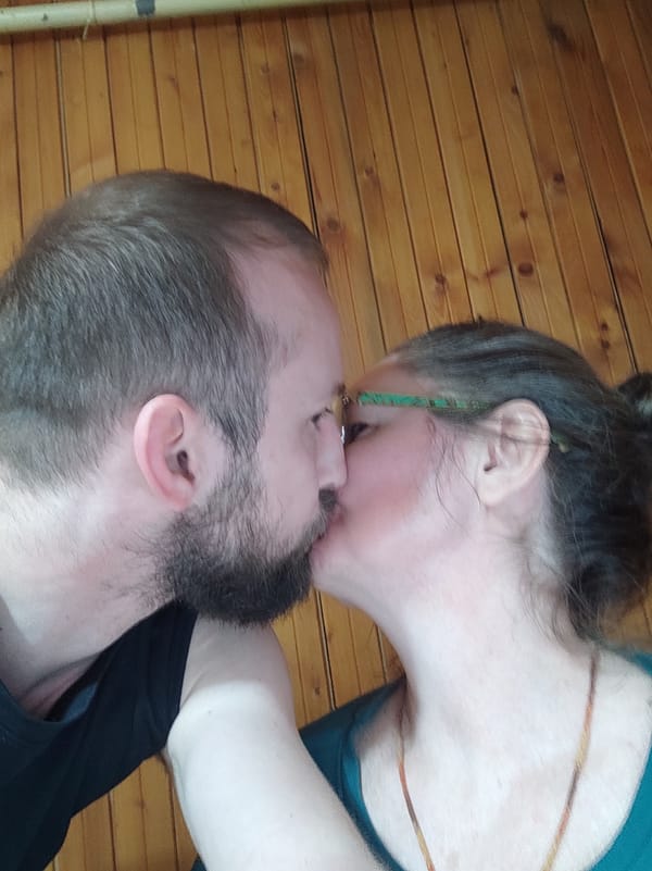 Couple shares kiss in Kratovo amid mysterious hashtag display