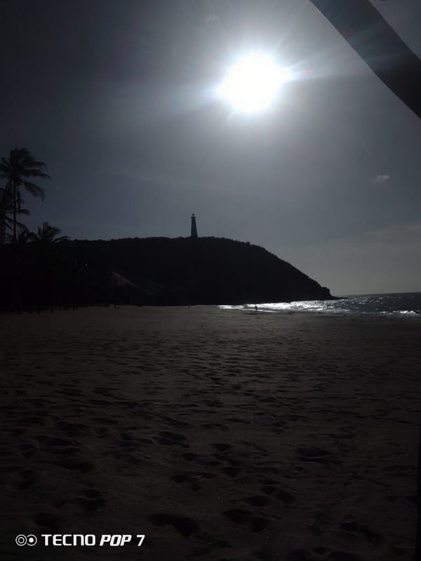 Evening sky and beach scenes documented in Pedro González