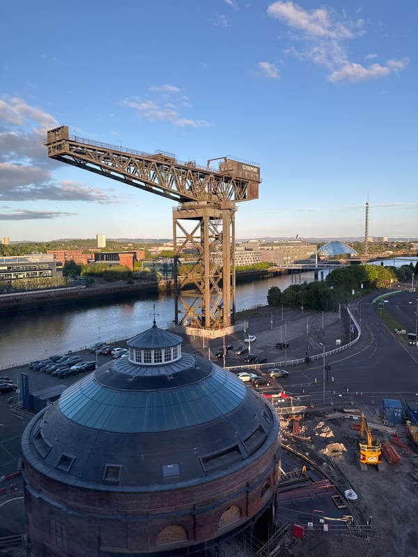 Early morning photograph captures Glasgow's iconic Finnieston Crane