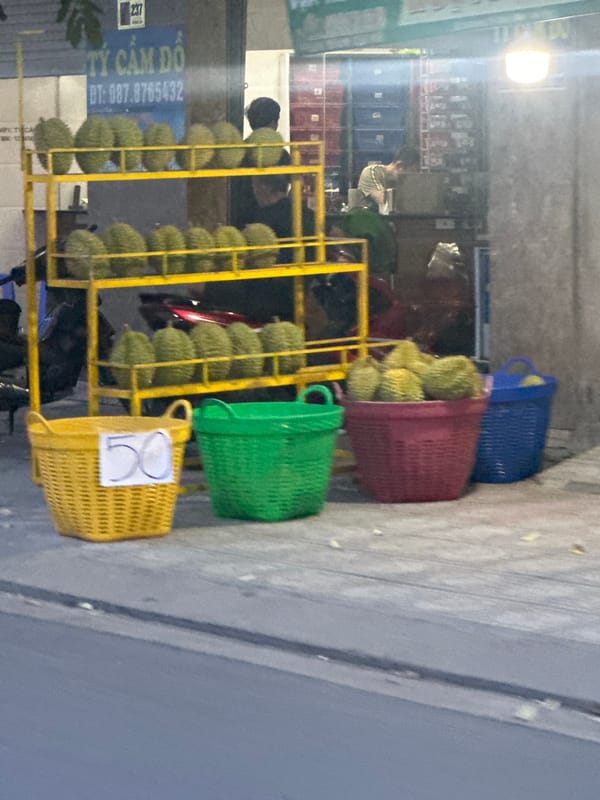 Morning street life captured in Bac Nha Trang Ward