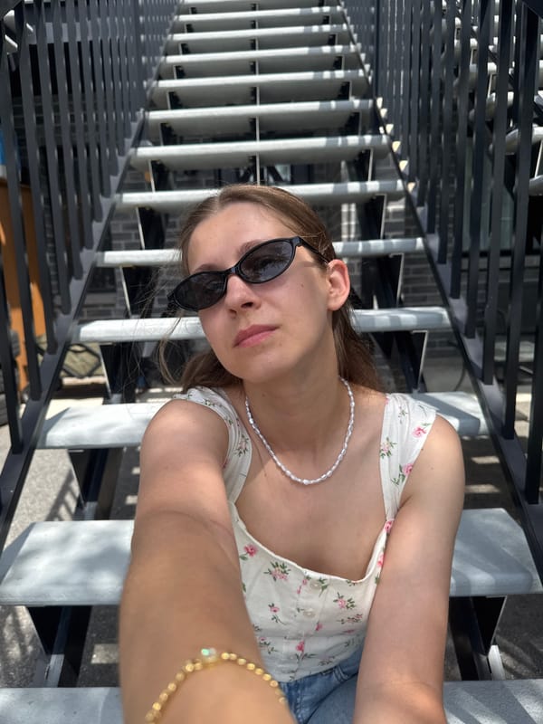 Outdoor selfie session and haircare products in Gatineau