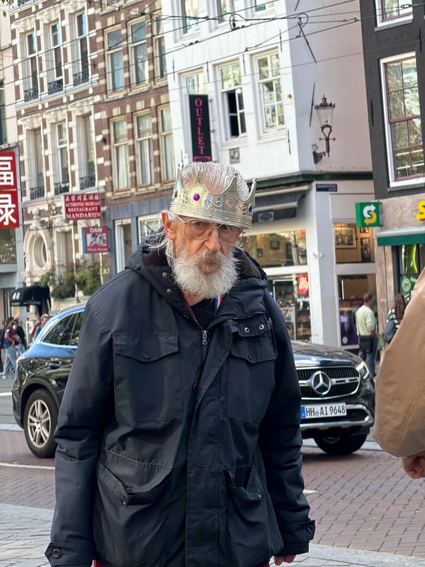 Two brief Amsterdam street moments, seconds apart
