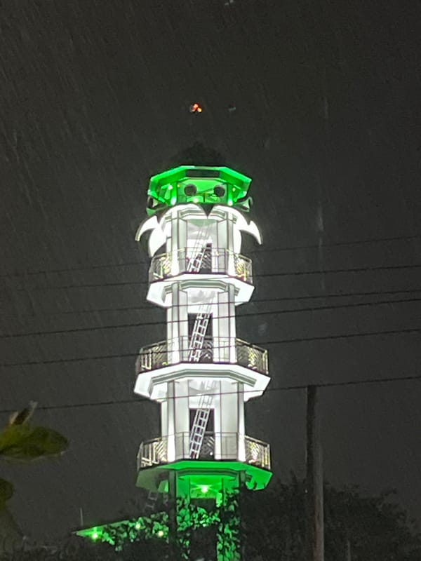 Dhaka nightlife continues amid April rain showers