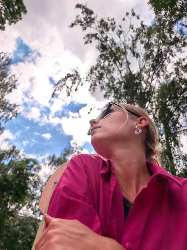 Sunny morning selfie session under cloudy skies in Sterlitamak