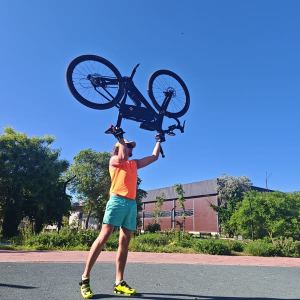 Morning cycling activity documented in Shcholkino, Ukraine