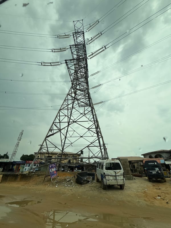 Ordinary Lagos street life documented in three-minute window