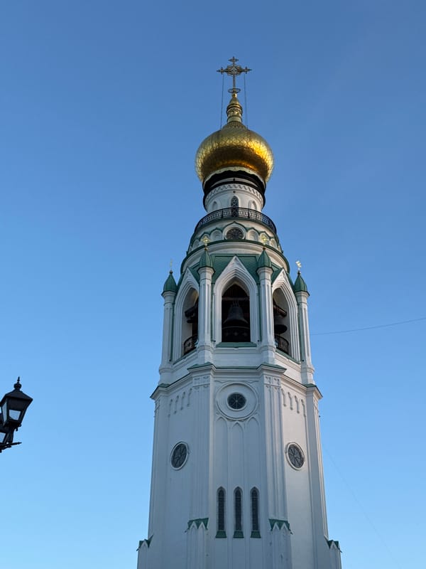 Evening tour through historic Vologda captured by single witness
