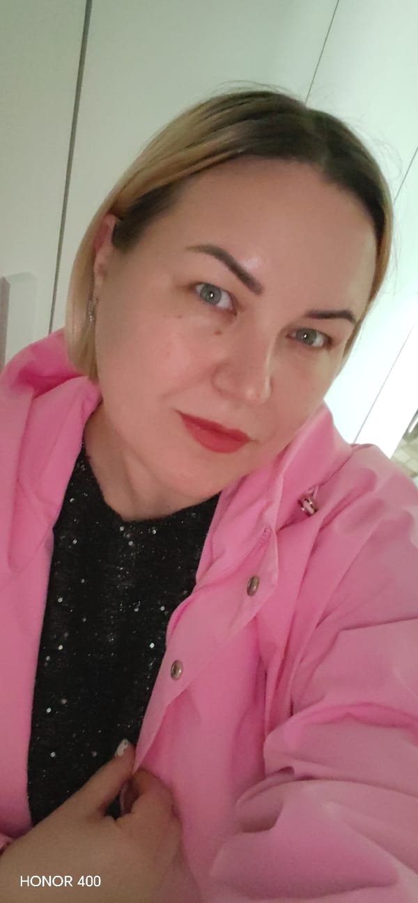 Morning domestic life documented in Noviy, Russia