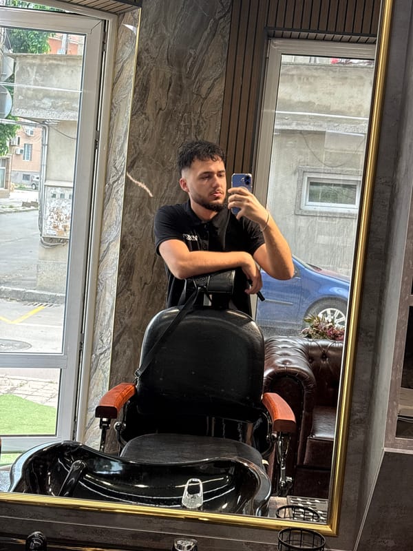 Customer gets haircut, treatment at Varna barbershop