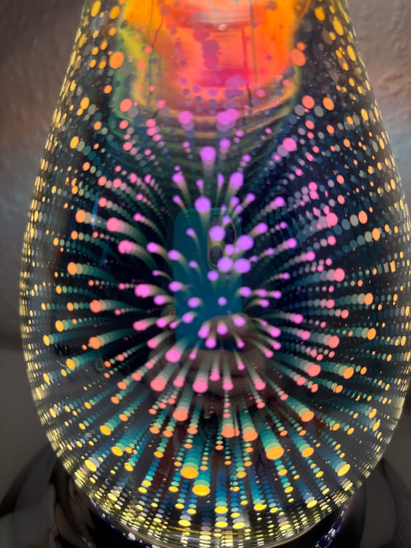 Quiet afternoon moments: cats, glass art, home details captured
