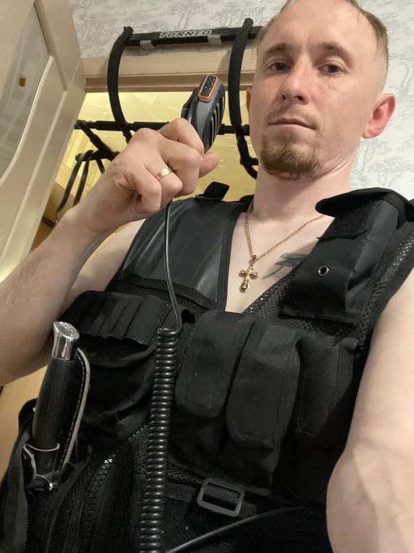 Man documents workout routine in Sigayevo residence