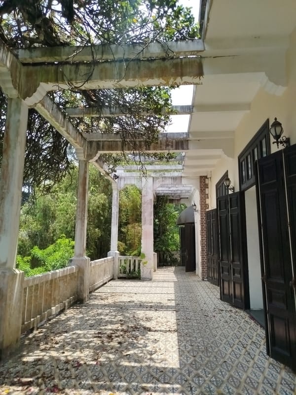 Colonial architecture and gardens documented across Da Lat, Vietnam