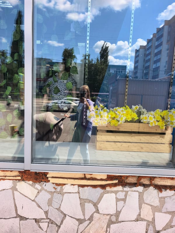 Morning street scenes documented across Sterlitamak, Russia