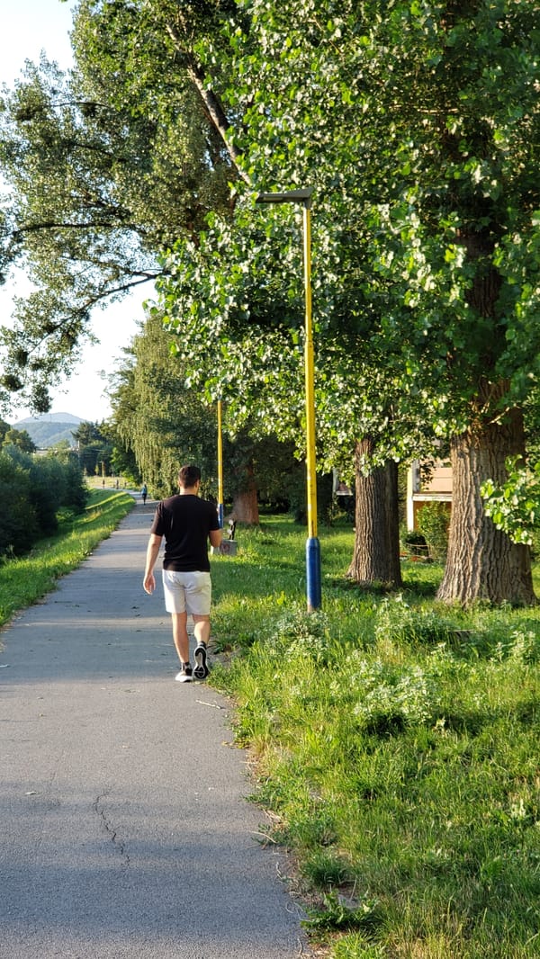Afternoon stroll and cycle along Prešov's riverside paths