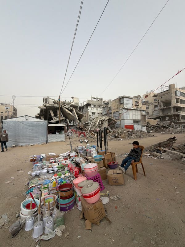 Gaza street markets operate amid damaged buildings, February 14