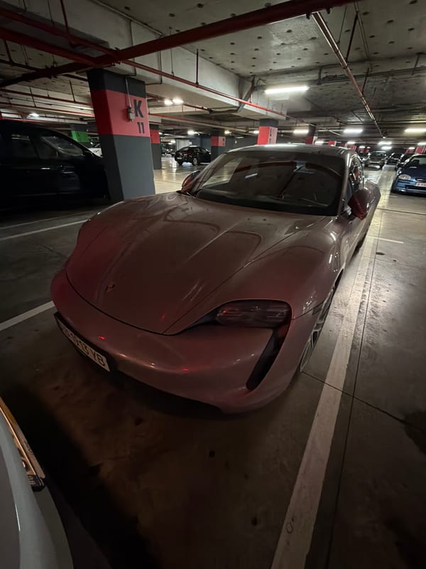 Pink Porsche observed parking in Burgas underground garage