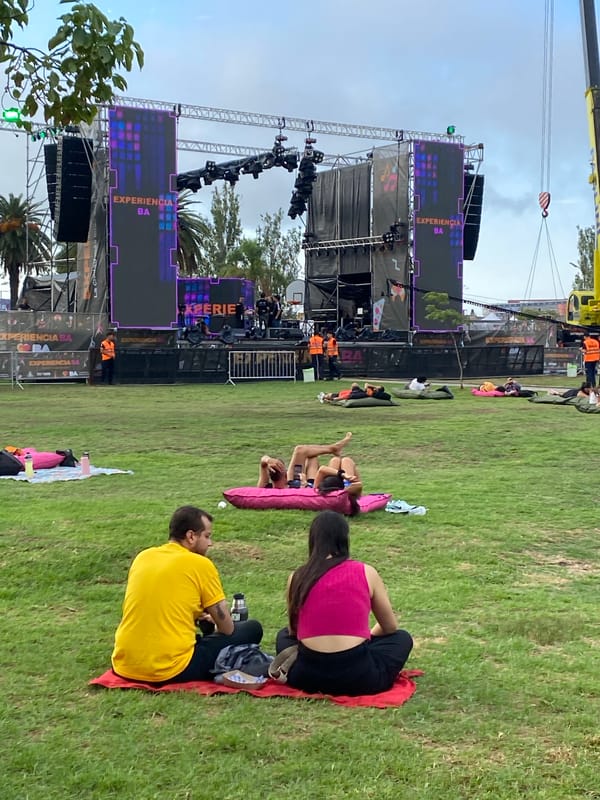 Experiencia BA outdoor festival draws crowds to Buenos Aires park