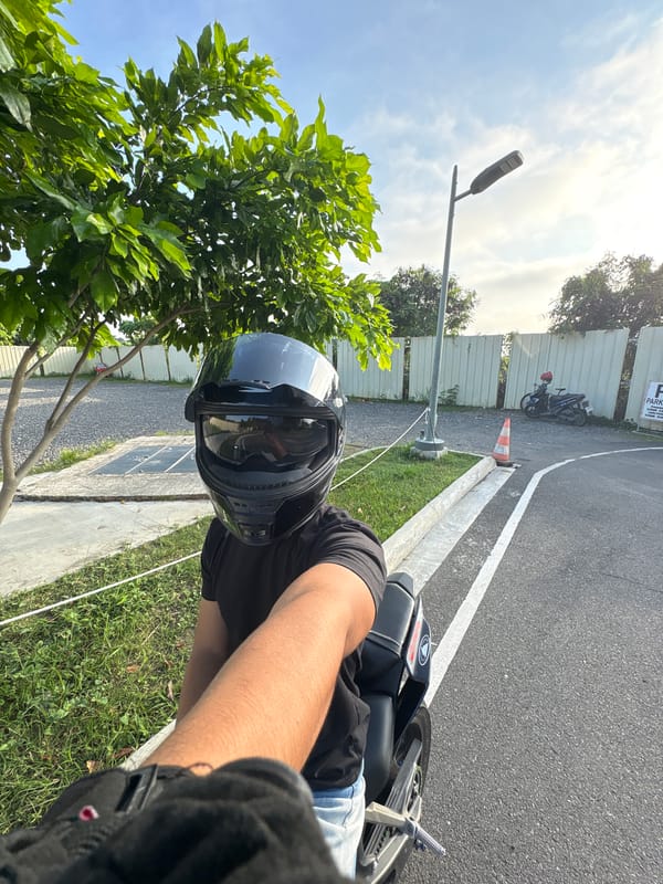 Motorcyclist's evening ride documented through Davao City streets