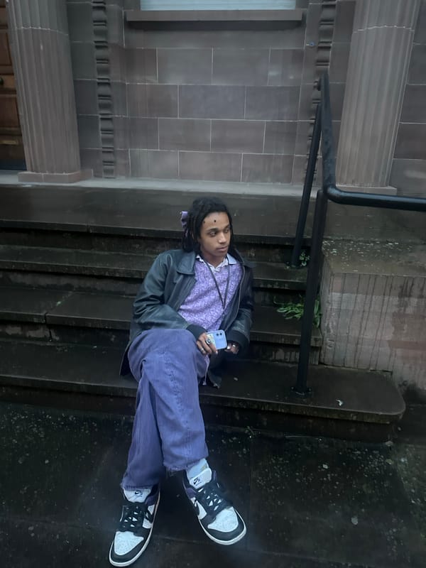 Casual outdoor meal gathering documented in Strasbourg