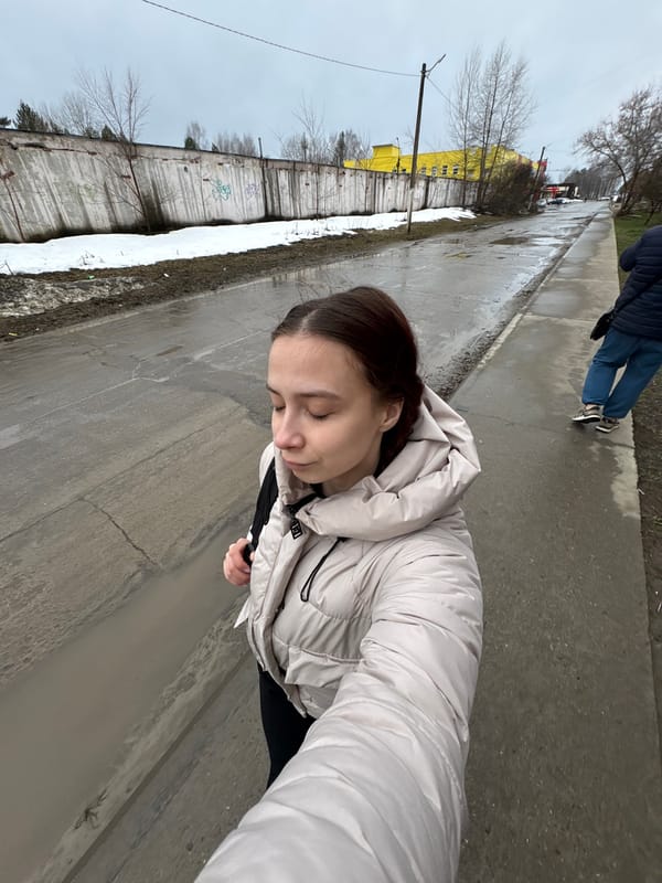 Early morning street scenes documented in Chaikovsky, Russia