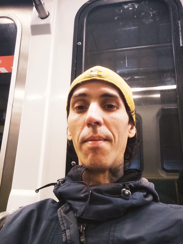 Man takes selfie on Buenos Aires train