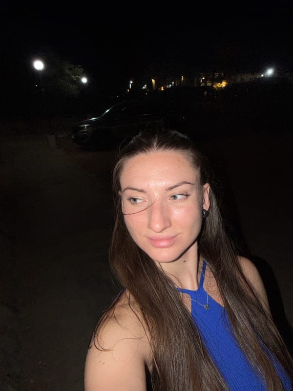 Nighttime selfies and poolside scenes in Sharm El Sheikh