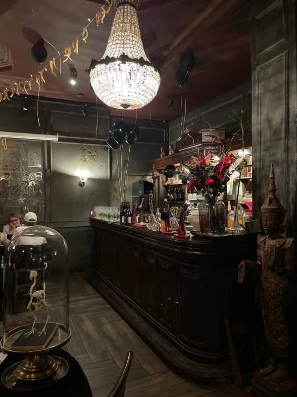 Book-themed restaurant interior documented in Saint Petersburg