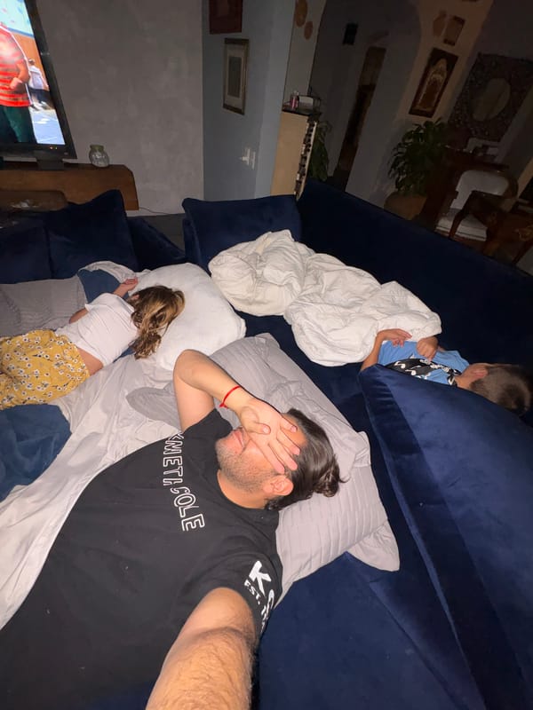 Morning domestic moments captured in Puebla homes