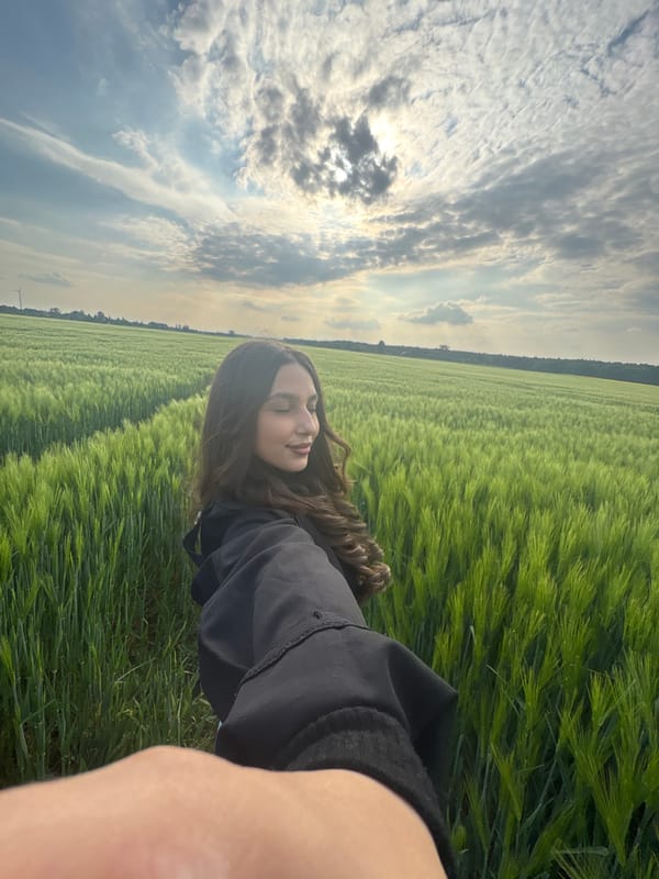 Woman documents afternoon solo journey through rural Wegberg countryside