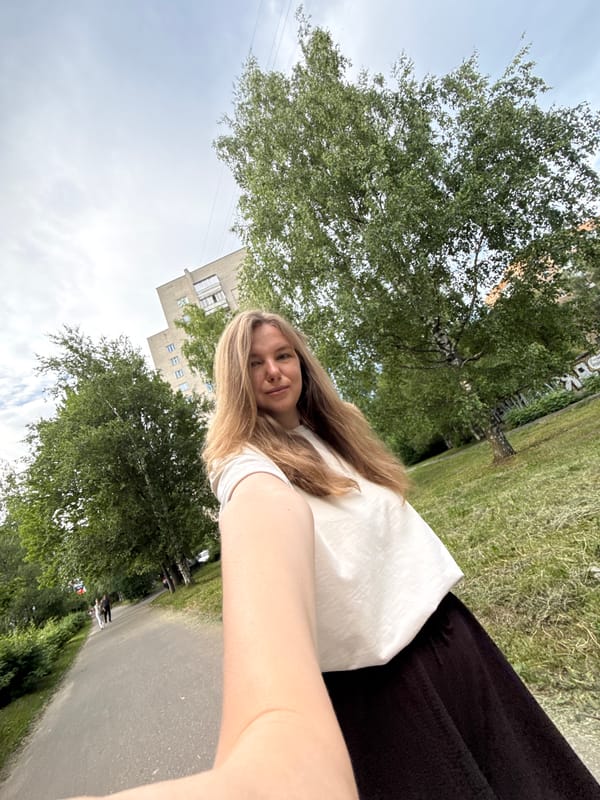 Family stroll documented in Vladimir, Russia park area