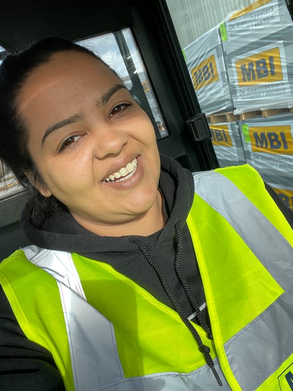 Industrial workers documented during afternoon shift in Kampen