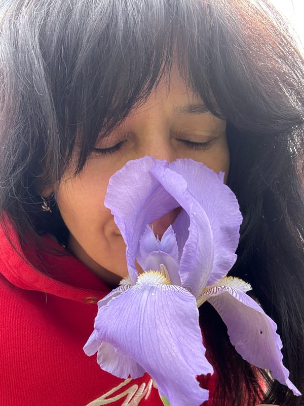 Morning flower portrait session captured in Chaikovsky garden